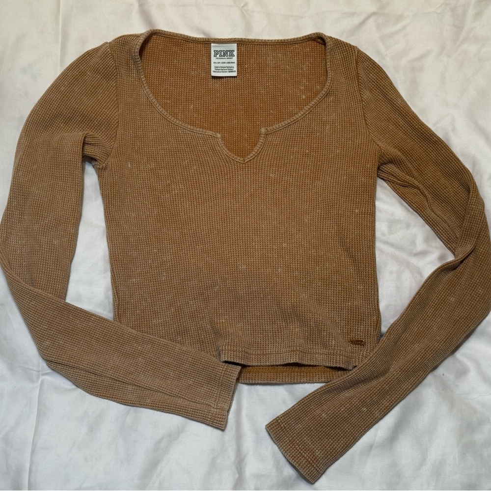 Victoria Secret PINK Long Sleeve Waffle Knit
Cropped Top